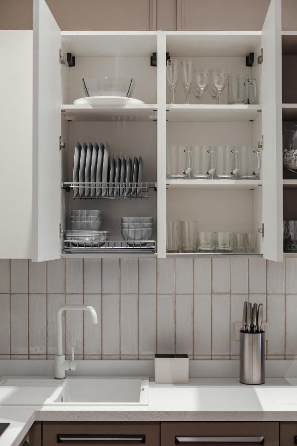 New! Luxury Apartment In The Center Of Odessa Overlooking Deribasovskaya Str. Low Price! מראה חיצוני תמונה